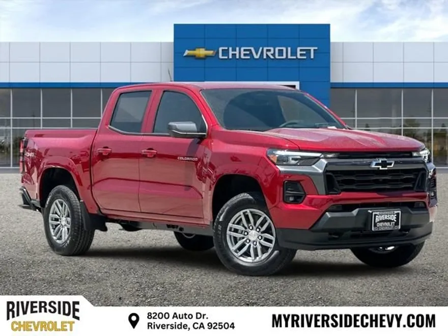 2025 Chevrolet Colorado Work Truck LT photo 1