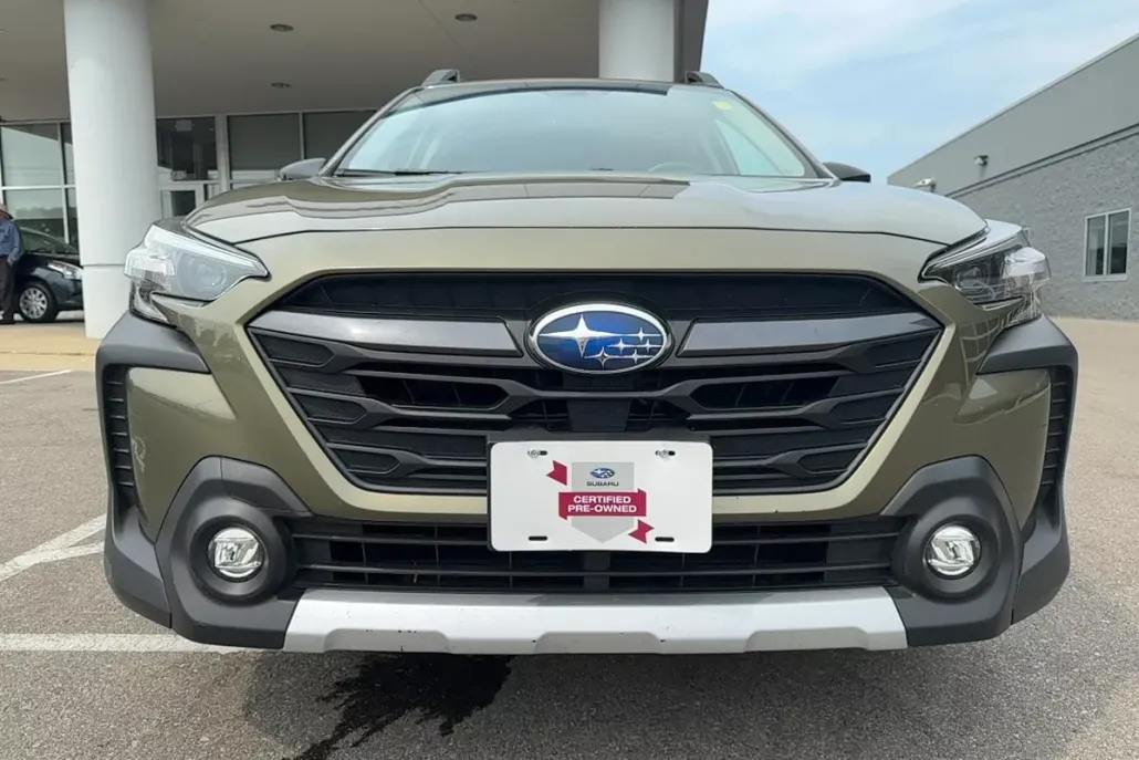2023 Subaru Outback Limited photo 1