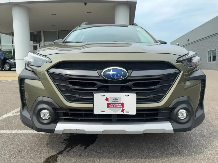 2023 Subaru Outback Limited photo 1