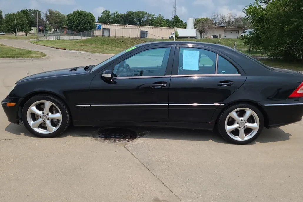 2012 Ford Fusion SEL photo 1