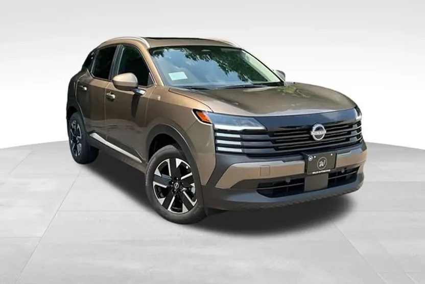 2025 Nissan Kicks SV photo 1