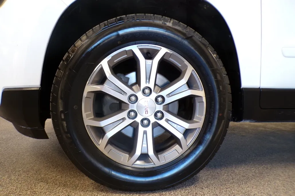 2015 Gmc Acadia SLT photo 1