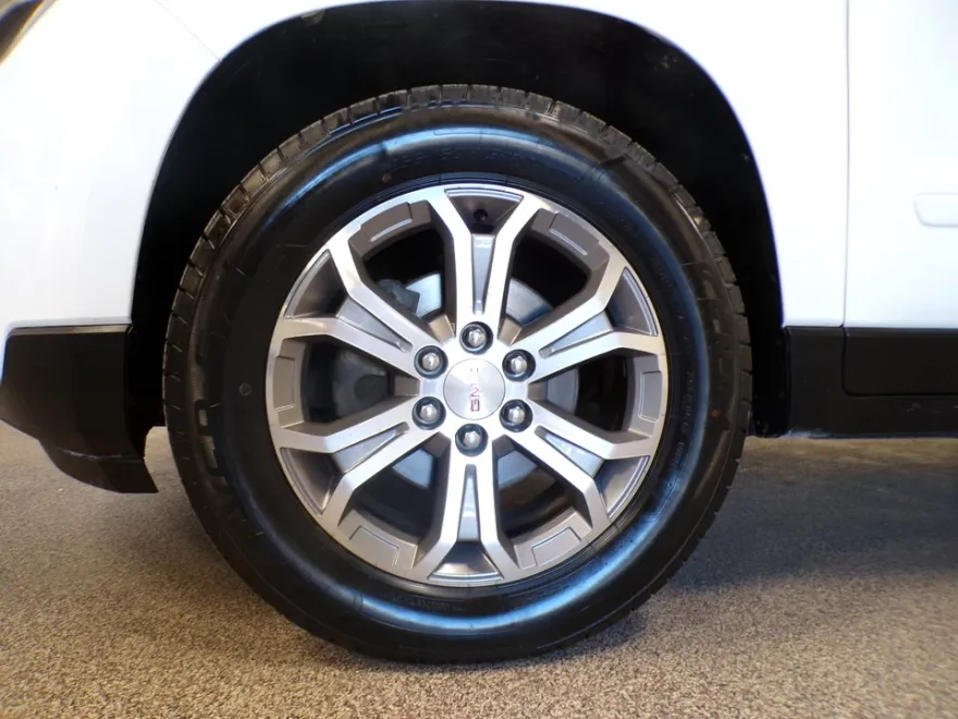 2015 Gmc Acadia SLT photo 1