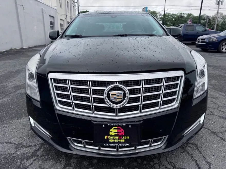 2014 Cadillac XTS Luxury photo 1