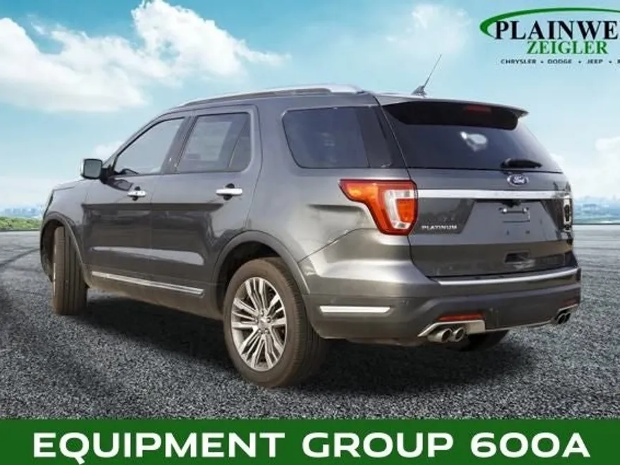 2018 Ford Explorer Platinum photo 1