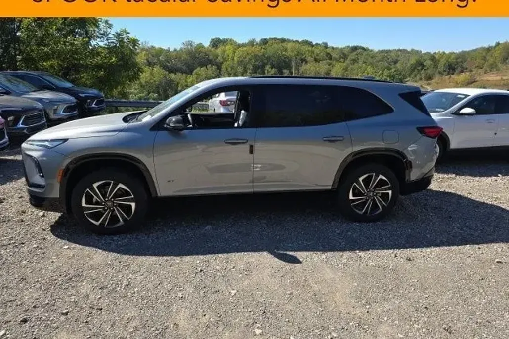 2026 Buick Enclave Sport Touring photo 1