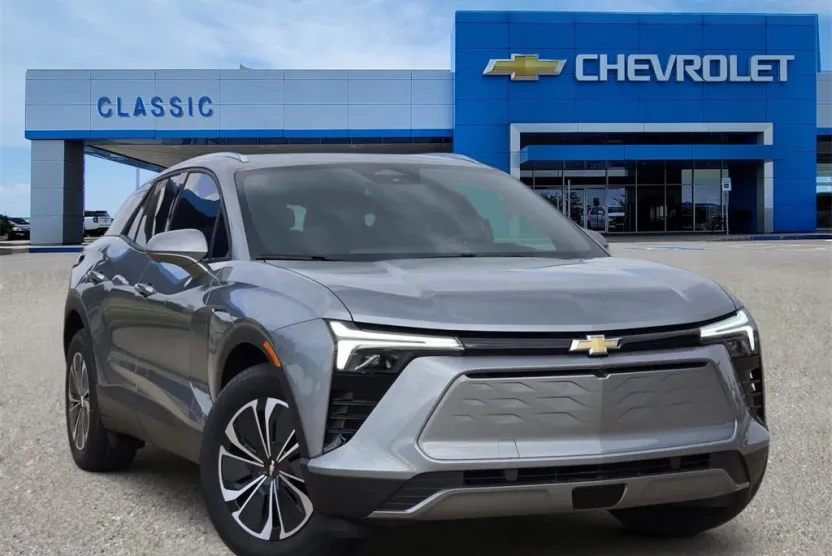2025 Chevrolet Blazer EV photo 1