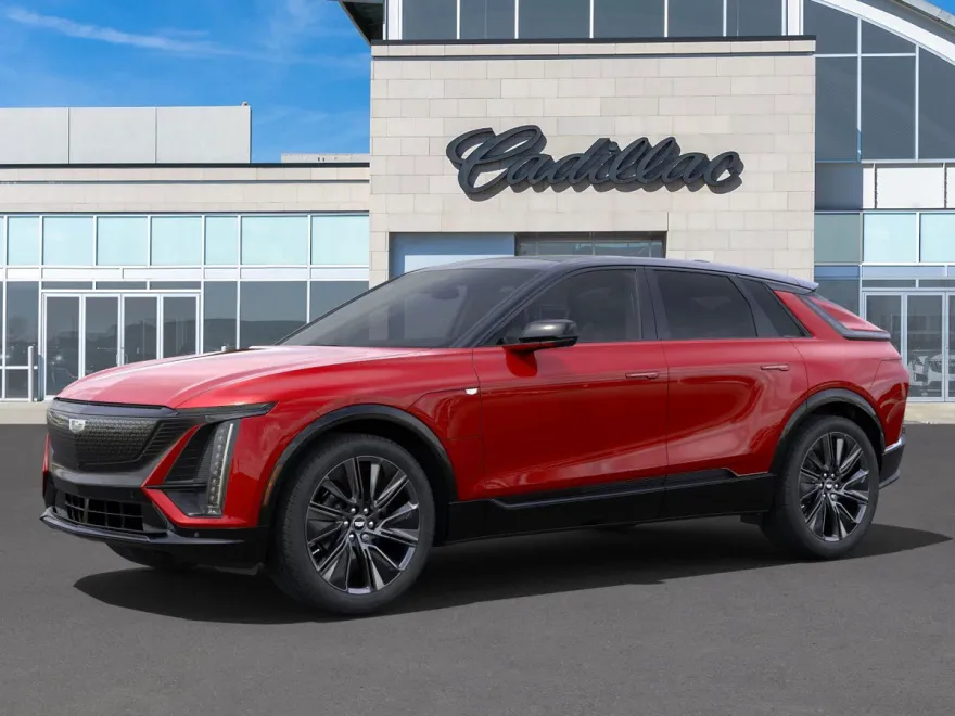 2025 Cadillac Lyriq Sport photo 2