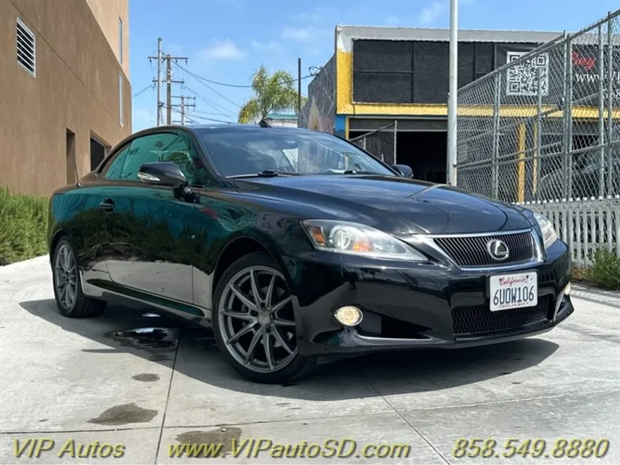 2012 Lexus IS 250C photo 1