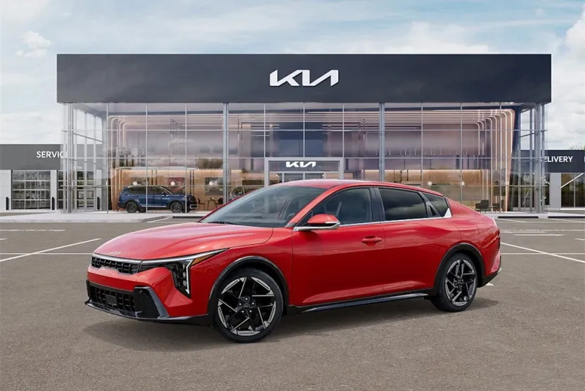 2025 Kia K4 GT-Line photo 1