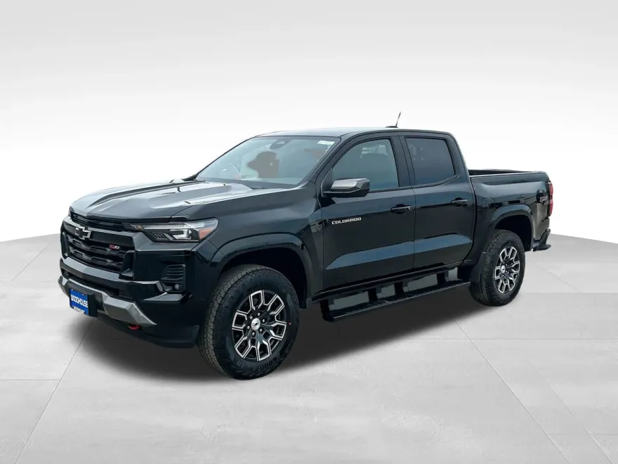 2025 Chevrolet Colorado Z71 photo 1
