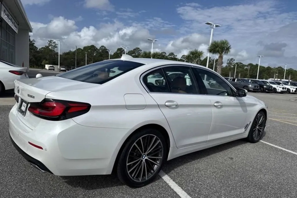 2023 Bmw 530i photo 1