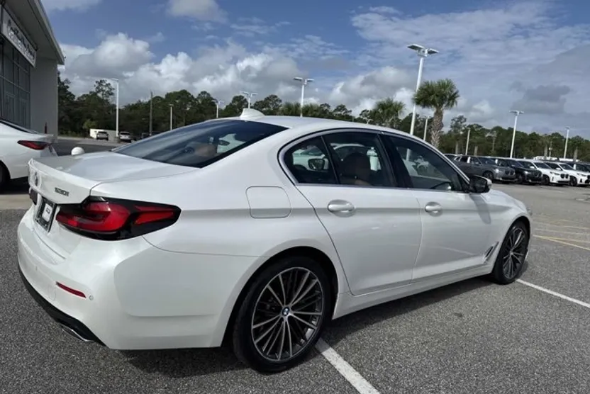 2023 Bmw 530i photo 1