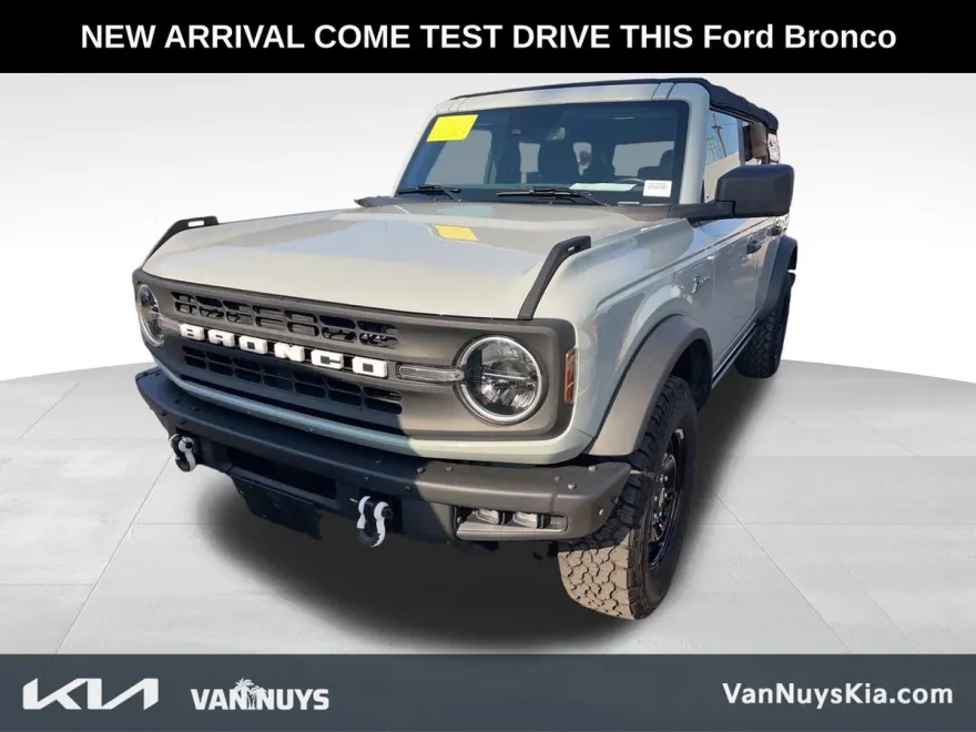 2021 Ford Bronco Black Diamond photo 1