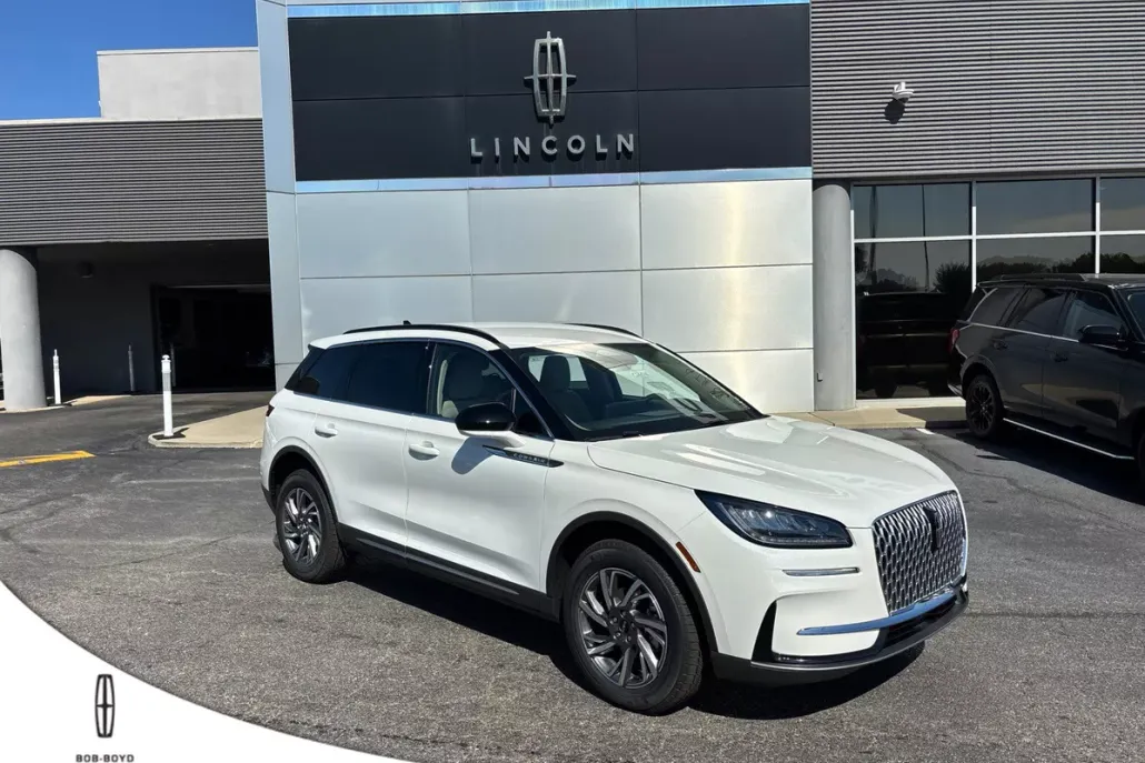 2026 Lincoln Corsair Premiere photo 1
