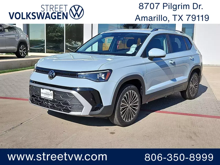 2025 Volkswagen Taos SE photo 1