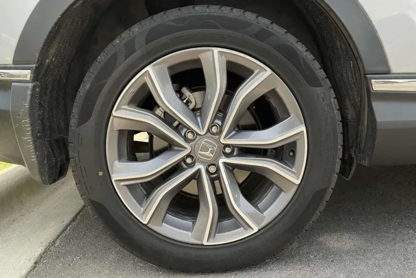 2020 Honda CR-V Hybrid Touring photo 1