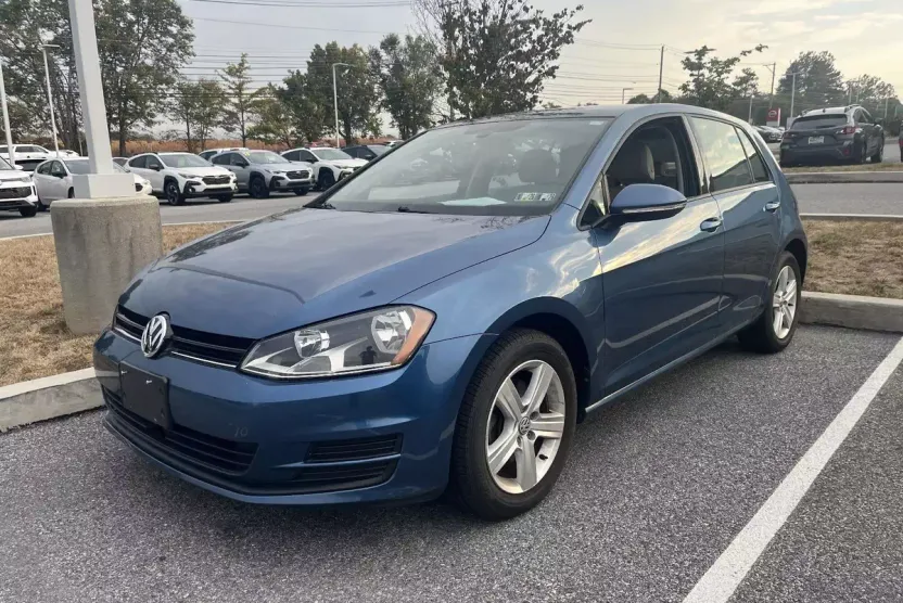 2017 Volkswagen Golf 1.8T Wolfsburg Edition photo 1