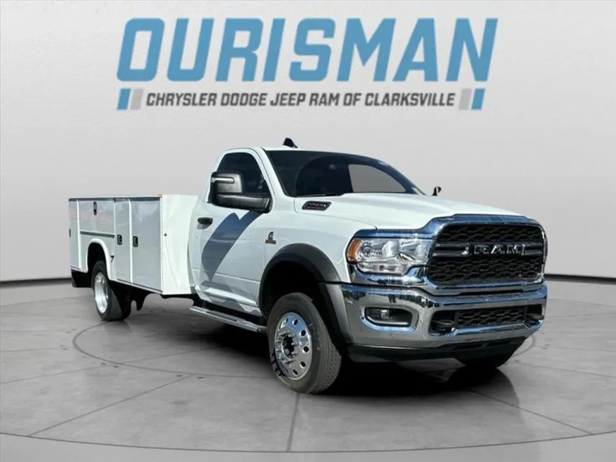 2024 Ram 5500 Tradesman photo 1