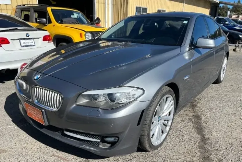 2011 Bmw 550i xDrive photo 1