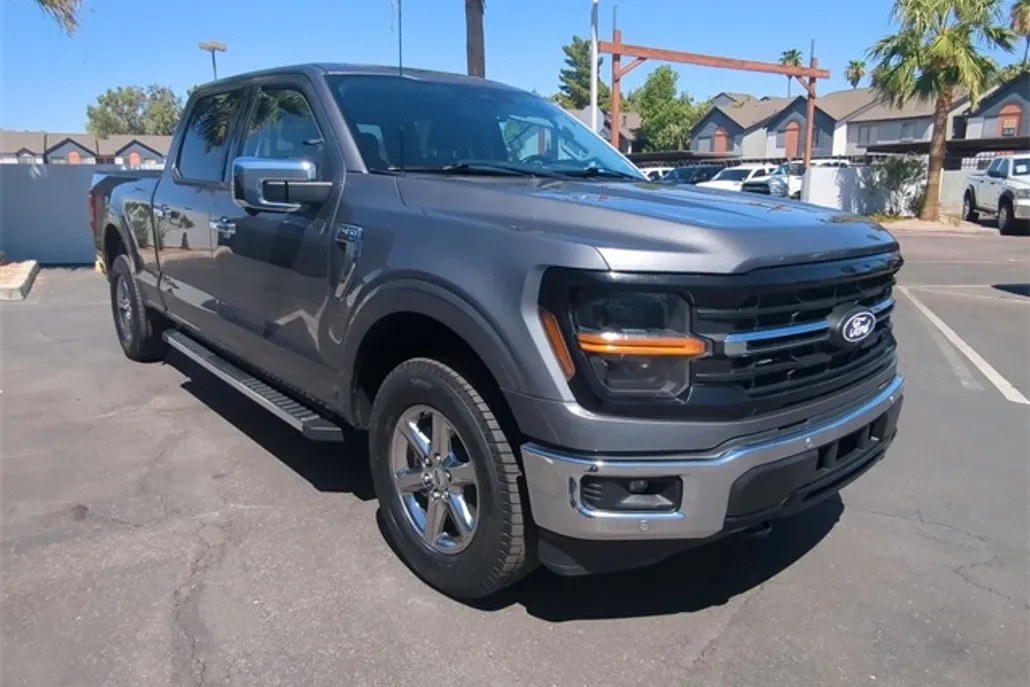 2024 Ford F-150 XLT photo 1