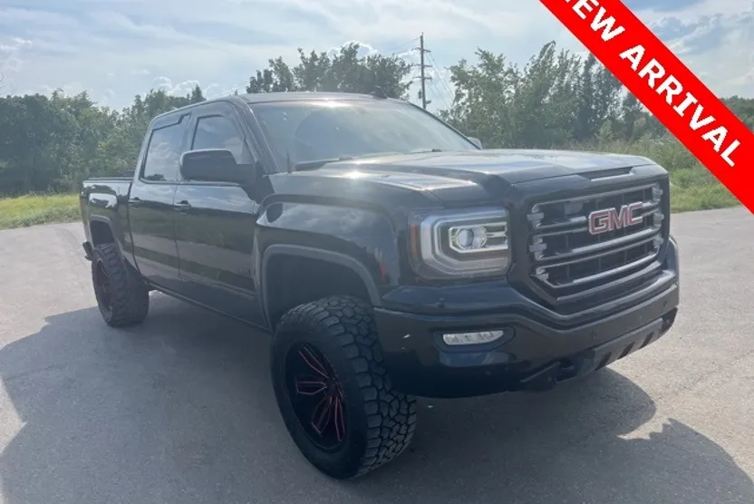 2017 Gmc Sierra 1500 SLT photo 1