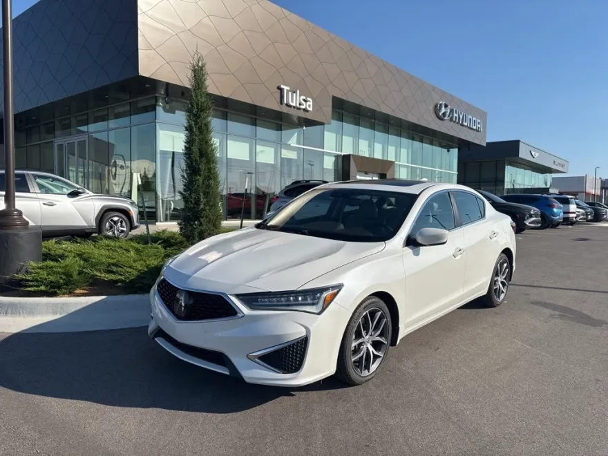 2022 Acura ILX Premium photo 1