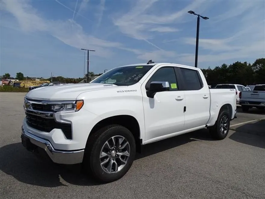 2024 Chevrolet Silverado 1500 LT photo 1