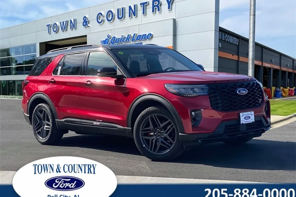 2025 Ford Explorer ST photo 1