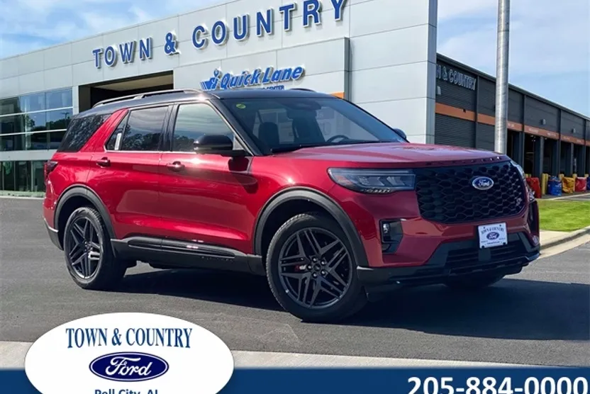 2025 Ford Explorer ST photo 1