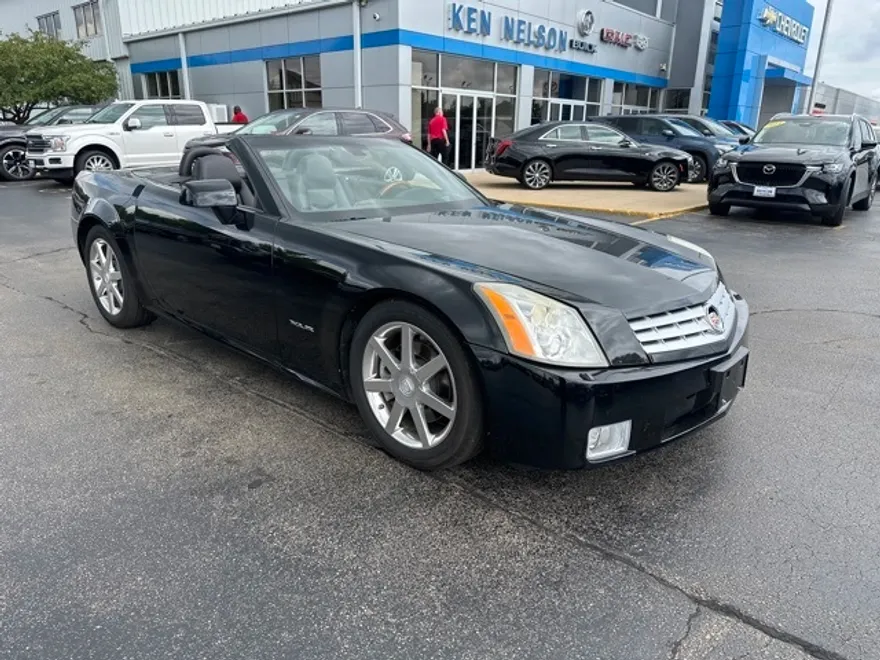 2004 Cadillac XLR Base photo 1