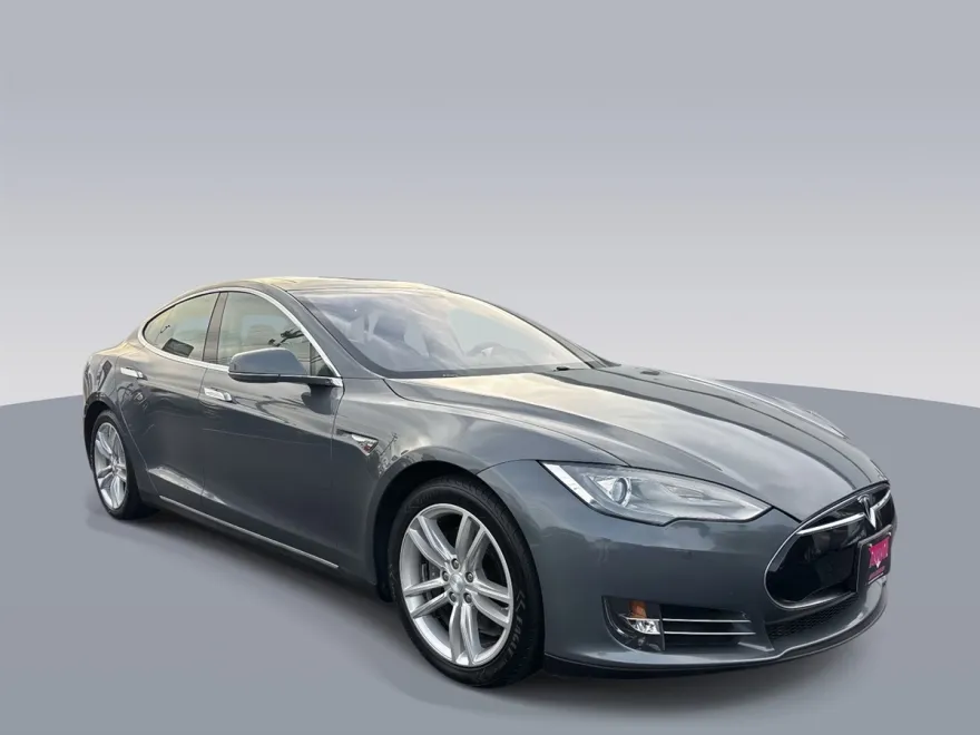 2013 Tesla Model S photo 1
