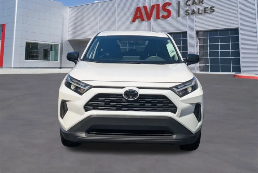 2025 Toyota RAV4 LE photo 1