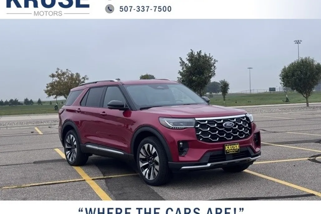 2025 Ford Explorer Platinum photo 1