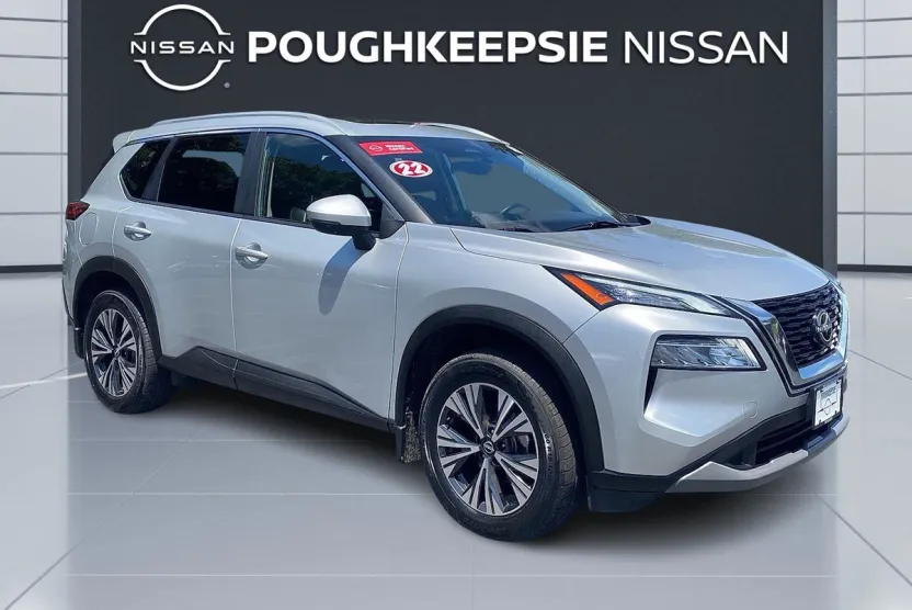 2022 Nissan Rogue SV photo 1