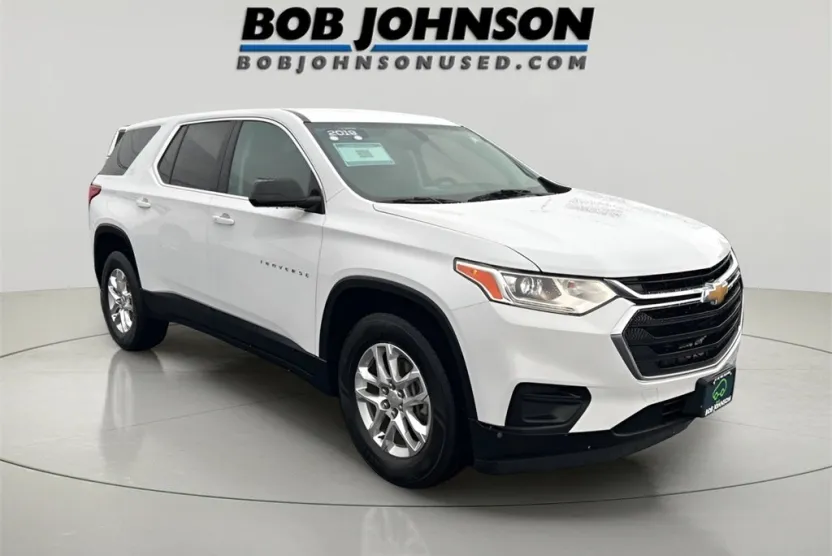 2019 Chevrolet Traverse LS photo 1