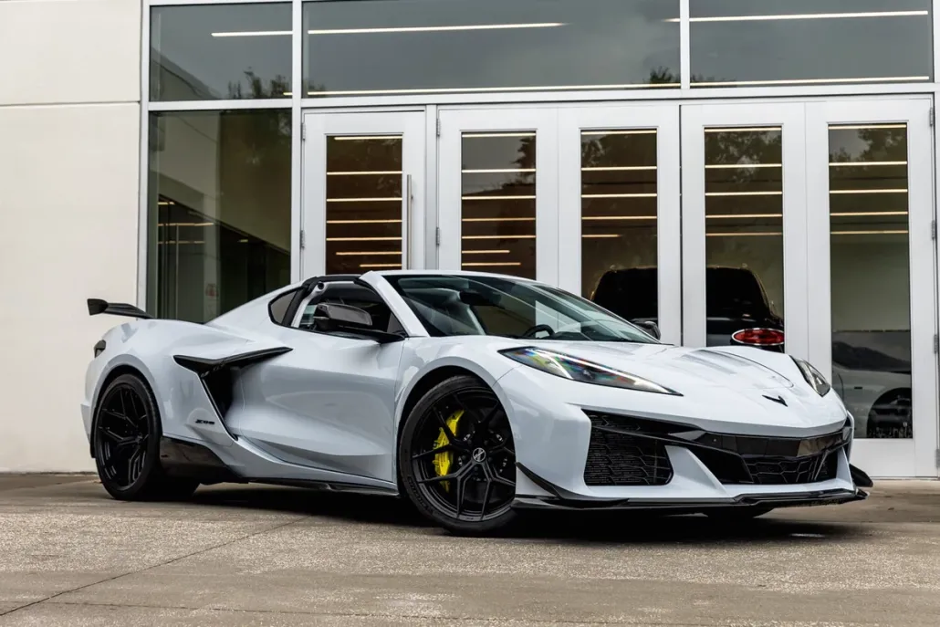 2023 Chevrolet Corvette Z06 3LZ Coupe photo 1