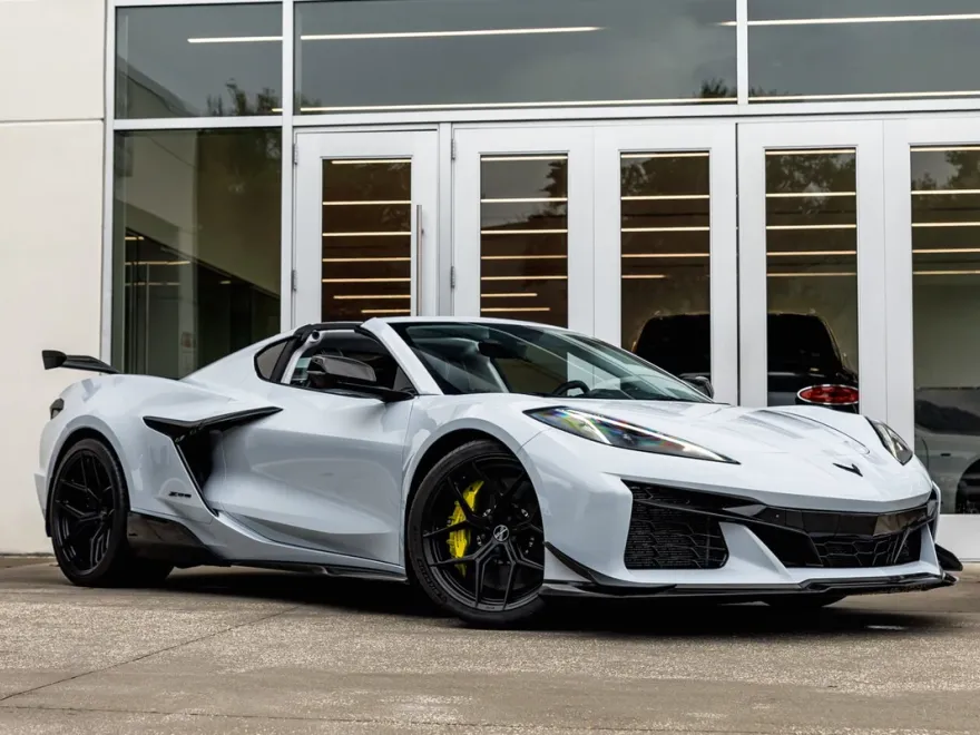 2023 Chevrolet Corvette Z06 3LZ Coupe photo 1