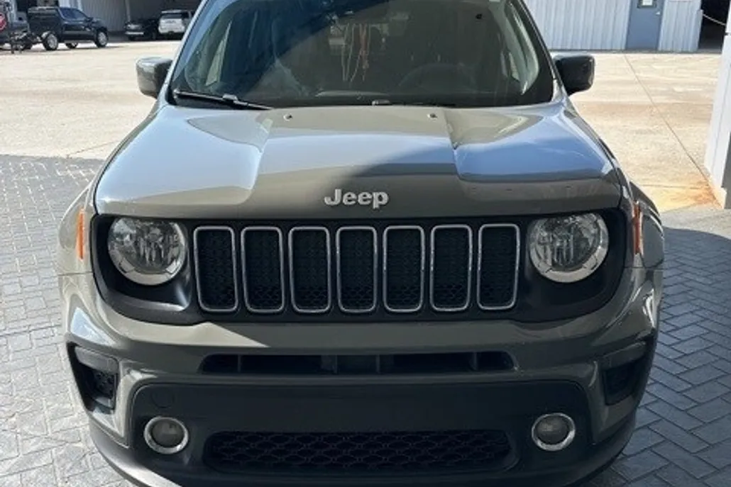 2021 Jeep Renegade Latitude photo 1