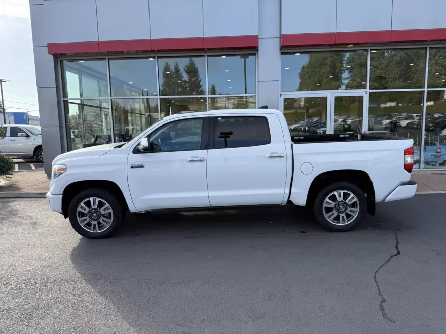 2020 Toyota Tundra Platinum Grade photo 1