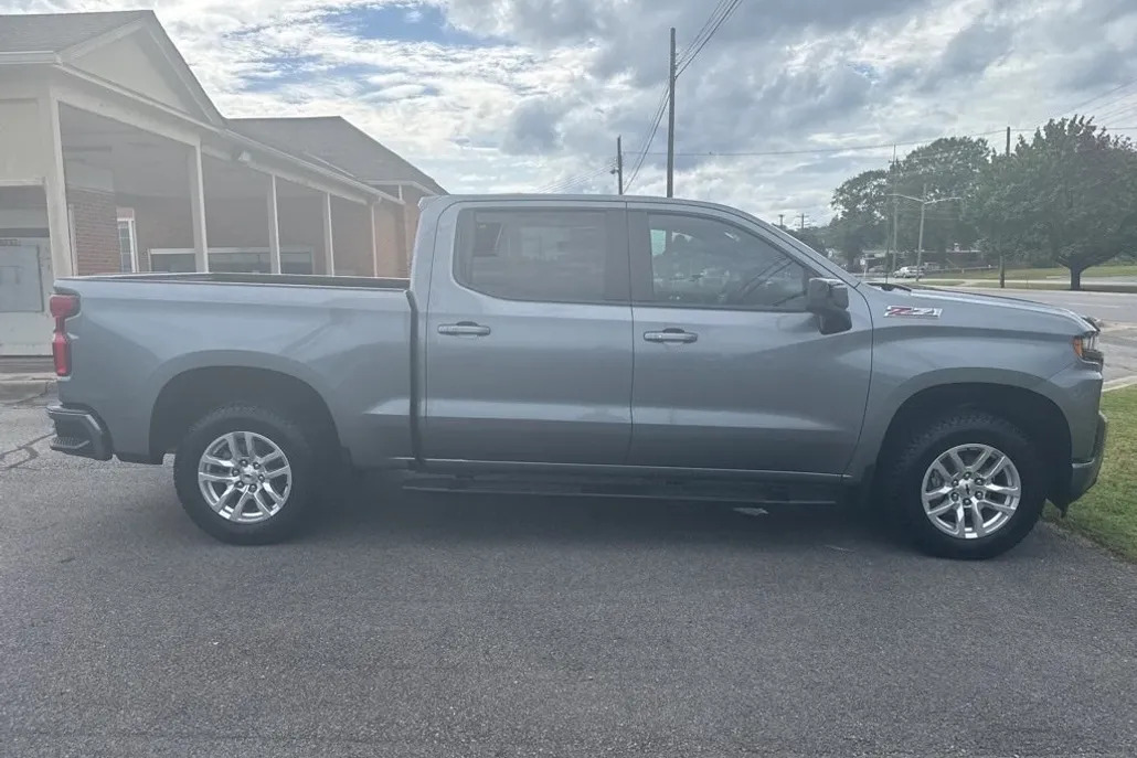 2020 Chevrolet Silverado 1500 RST photo 1