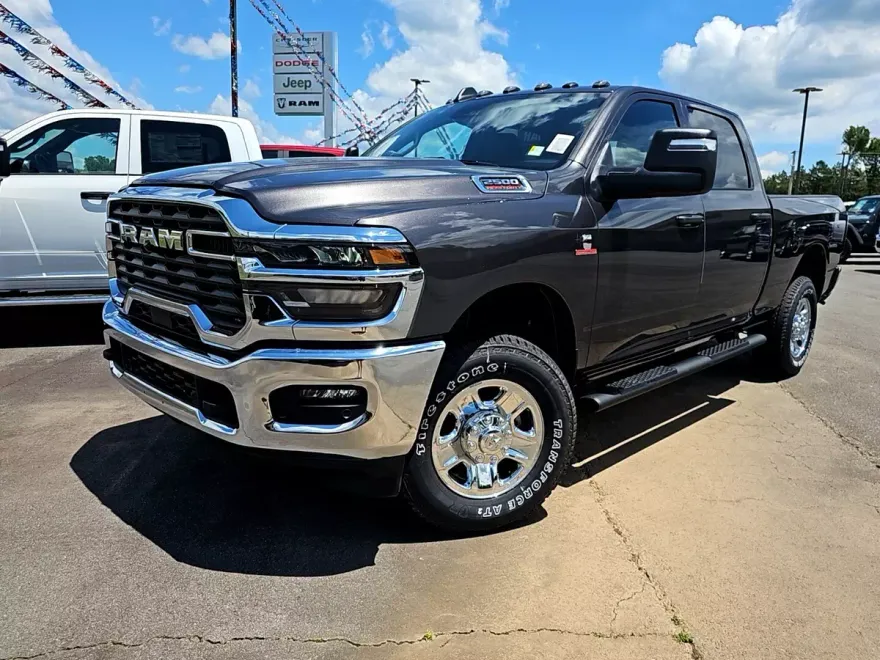 2025 Ram 2500 Tradesman photo 1