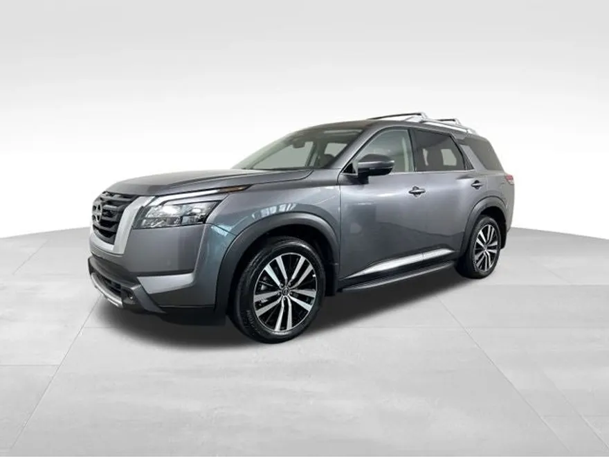 2025 Nissan Pathfinder Platinum photo 1