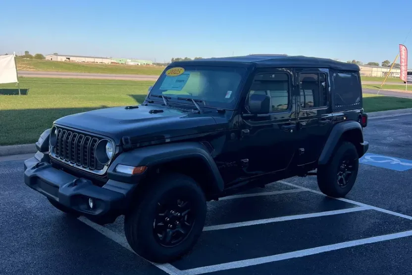 2025 Jeep Wrangler Sport photo 1