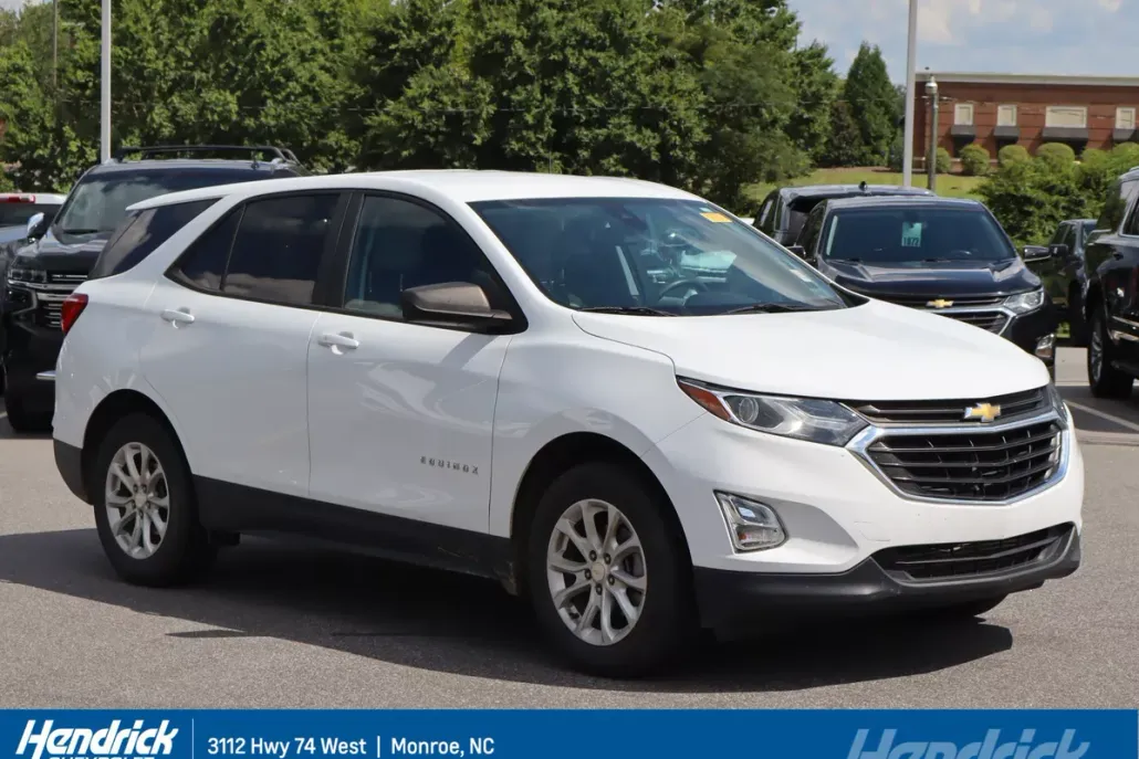 2020 Chevrolet Equinox LS photo 1