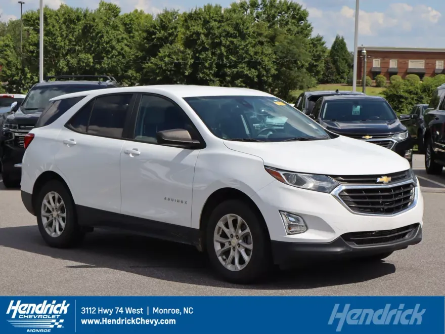 2020 Chevrolet Equinox LS photo 1