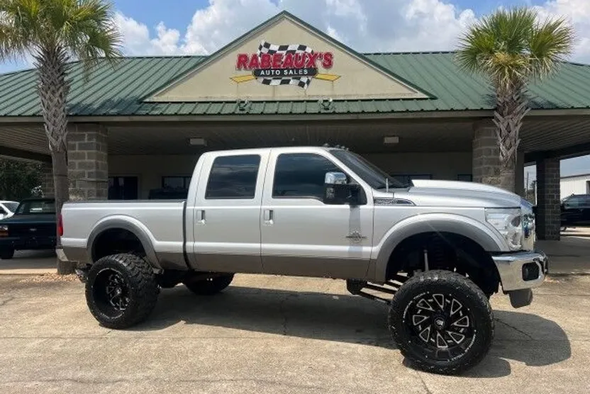 2013 Ford F-250 Lariat photo 1
