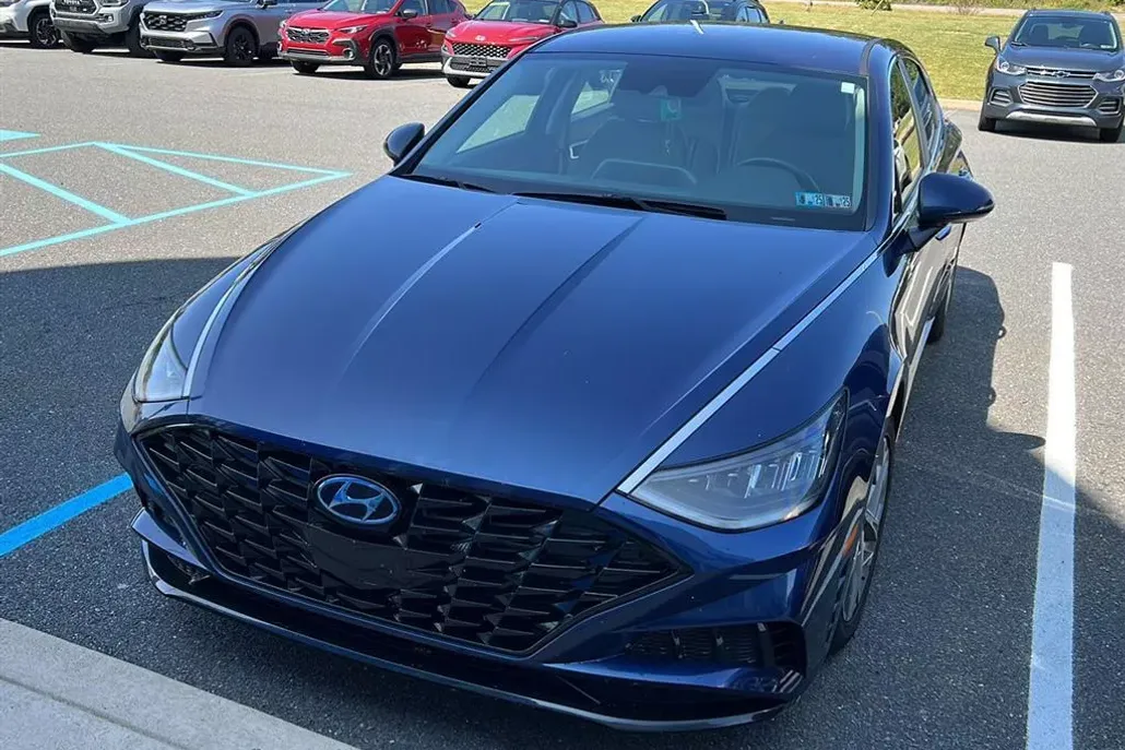 2020 Hyundai Sonata SEL photo 1