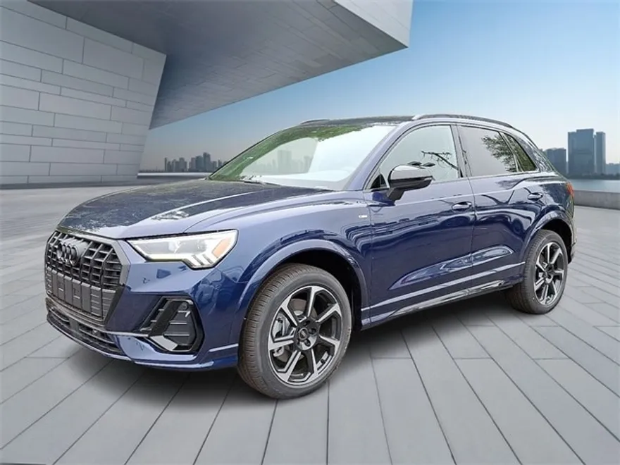 2025 Audi Q3 45 TFSI S line Premium Plus photo 1