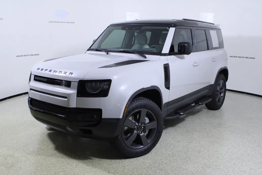 2026 Land Rover Defender 110 S photo 1